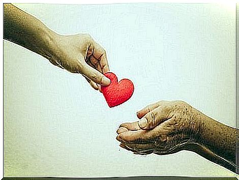 hand gives heart