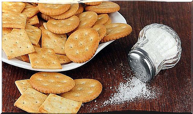 salt with biscuits